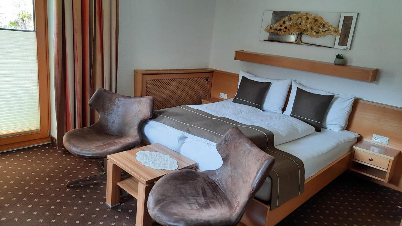 Gaestehaus Almrausch, Ferienanlage Mit Pool Nassereith Extérieur photo