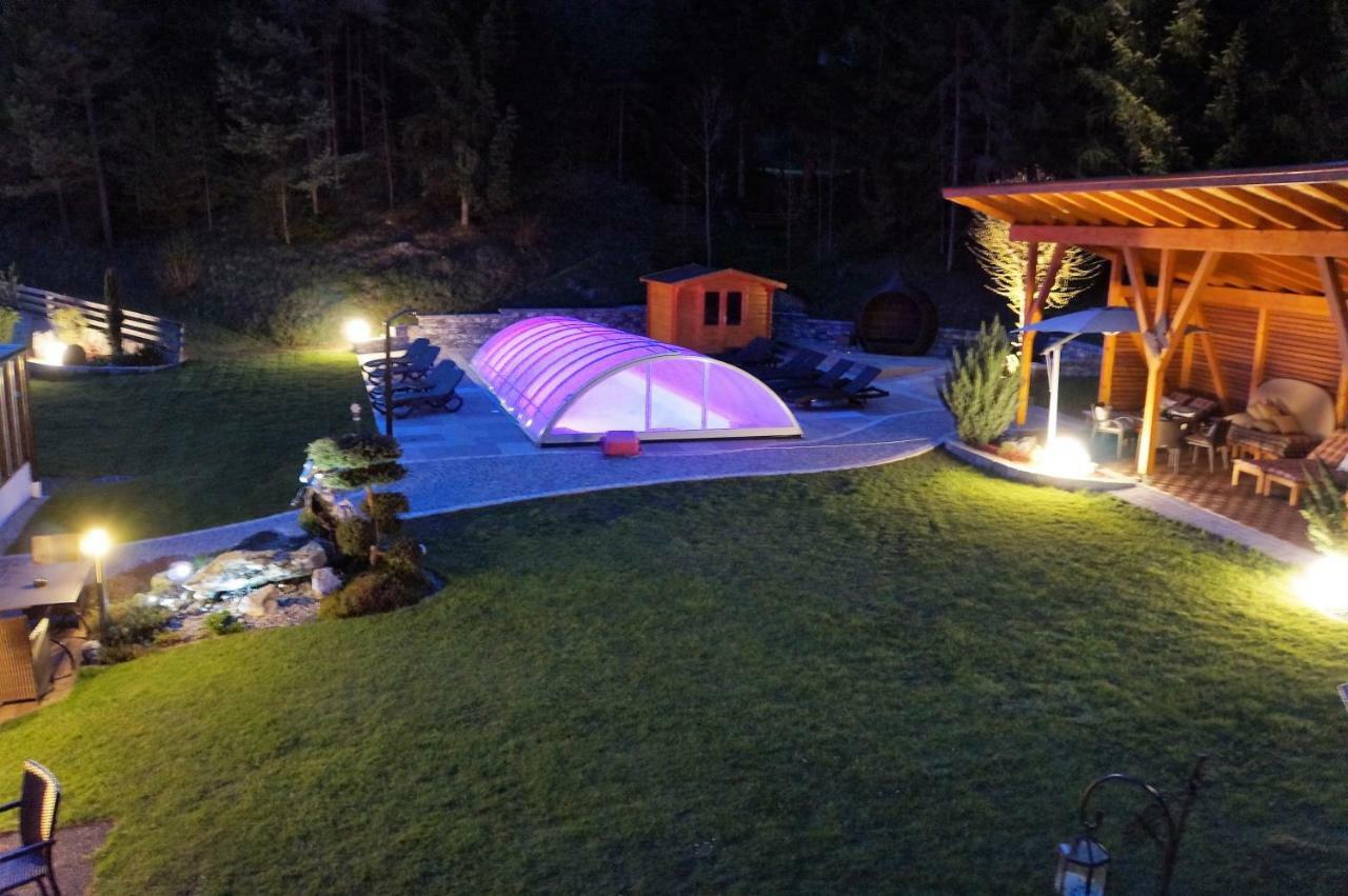 Gaestehaus Almrausch, Ferienanlage Mit Pool Nassereith Extérieur photo