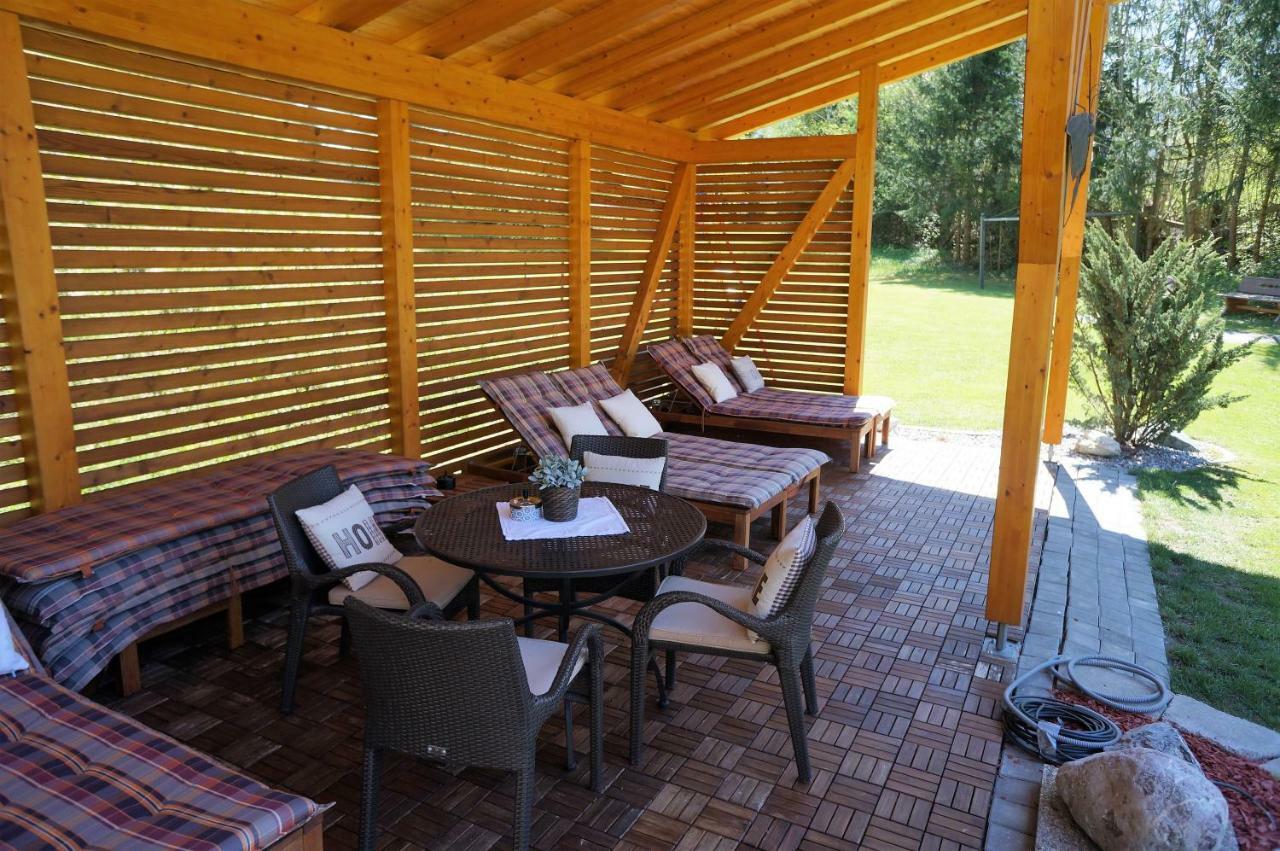 Gaestehaus Almrausch, Ferienanlage Mit Pool Nassereith Extérieur photo